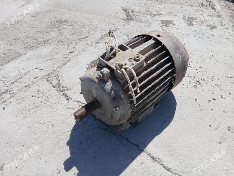 Dwigatel двигател - Туркменбаши - img 1