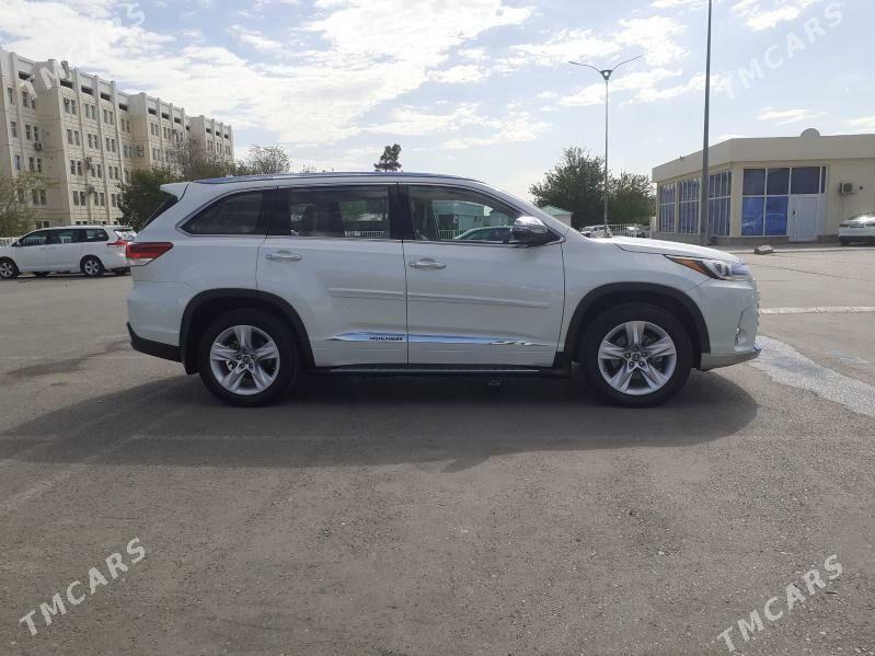 Toyota Highlander 2018 - 470 000 TMT - Ашхабад - img 1