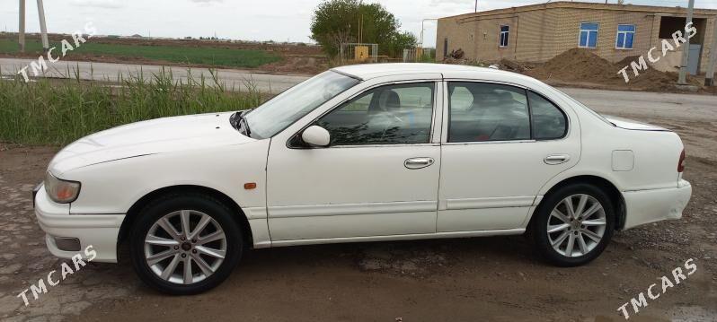 Nissan Cefiro 1996 - 55 000 TMT - Фарап - img 1