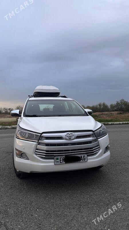 Toyota Innova 2022 - 310 000 TMT - Aşgabat - img 1
