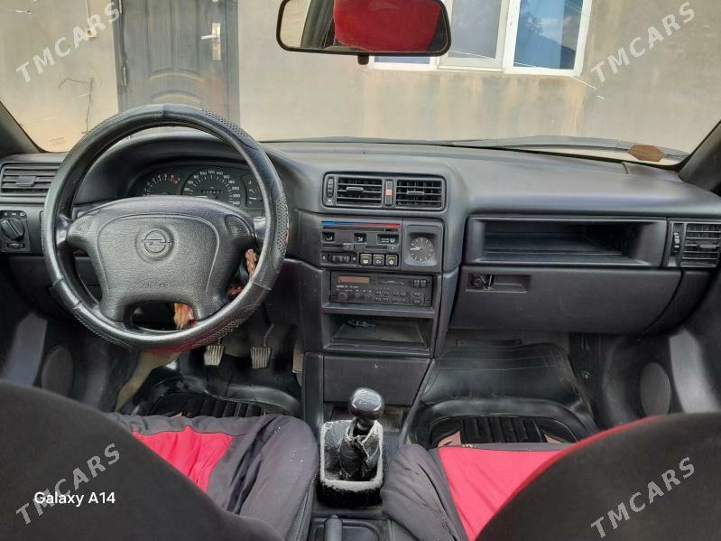 Opel Calibra 1993 - 30 000 TMT - Ак-Бугдайский этрап - img 1