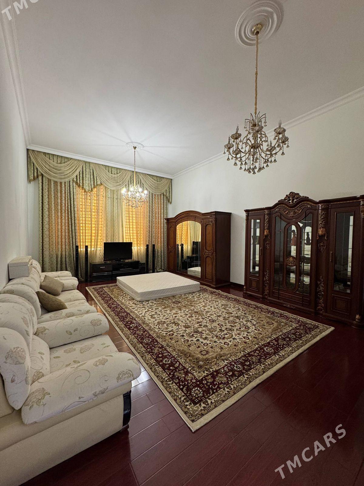 Подвойская Элитка 7 этаж 3 ком - Podwoýski köç. (Bitarap Türkmenistan şaýoly) - img 1