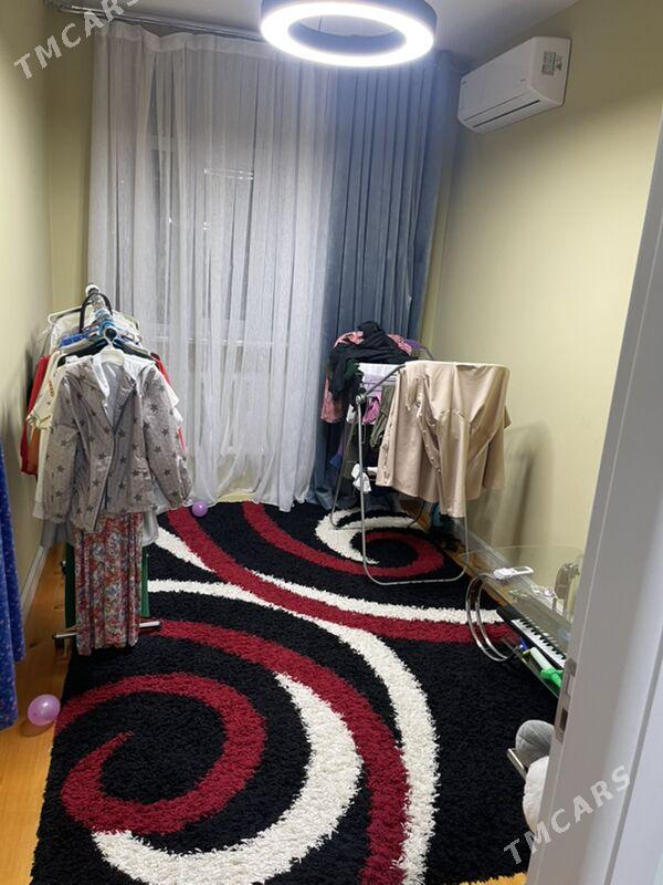 Квартал 30мик 1этаж 3ком - 30 мкр - img 1