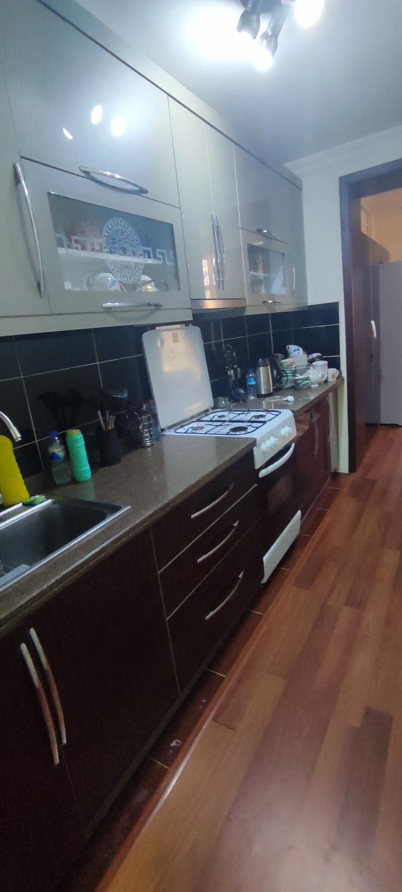 Свобода 3 комнатная 2 этаж - Aşgabat - img 1