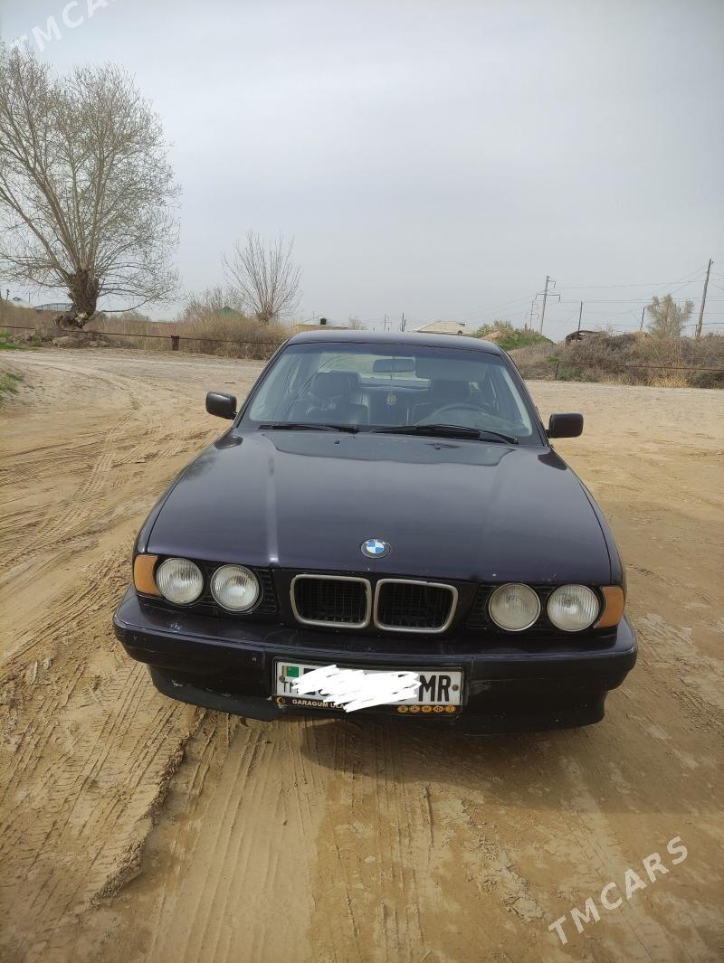 BMW 5 Series 1992 - 60 000 TMT - Ёлётен - img 1