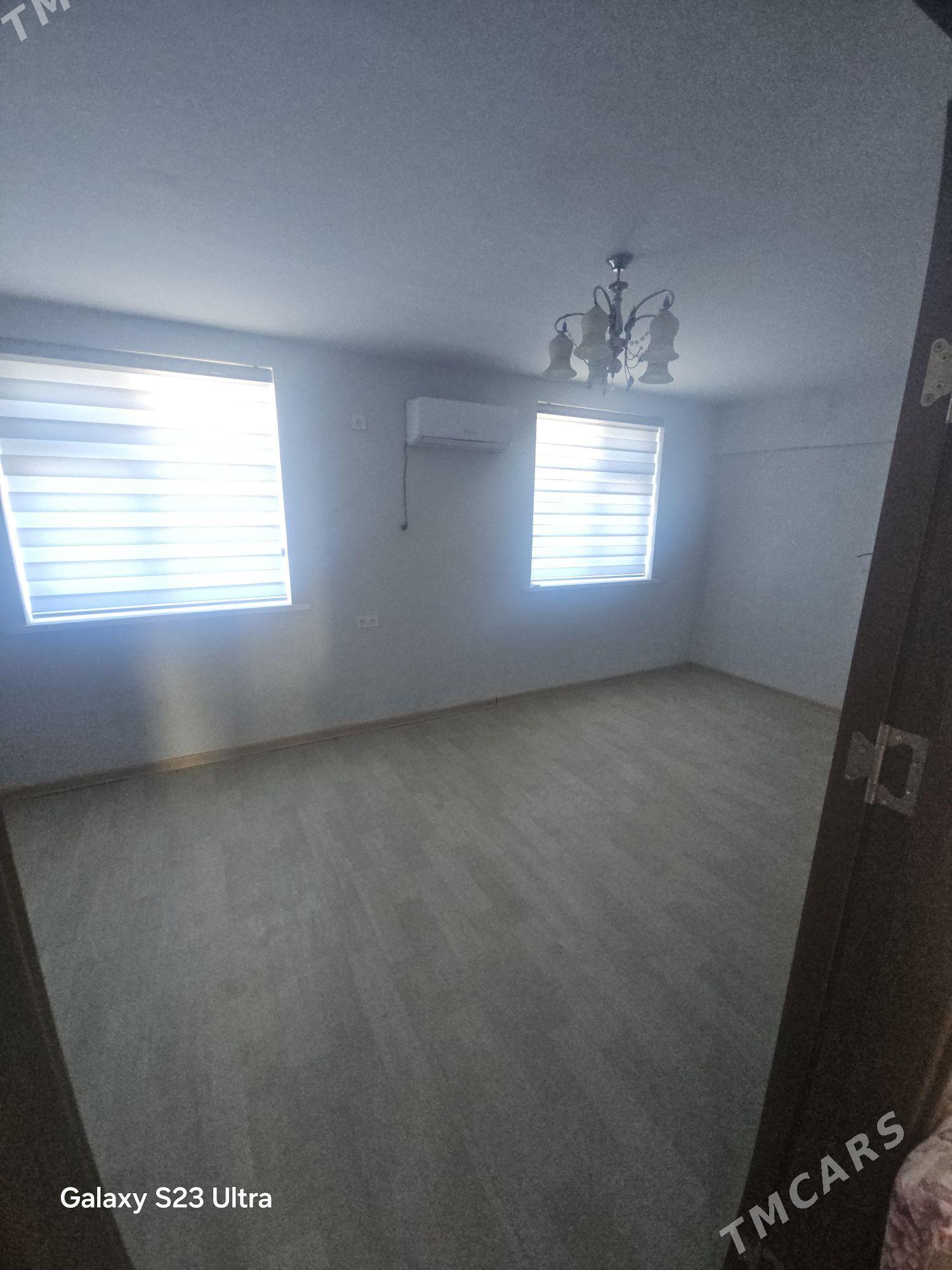 209 Kw 4 Komn - Балканабат - img 1