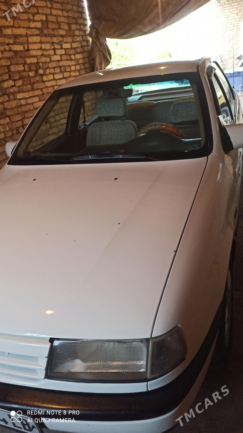 Opel Vectra 1990 - 45 000 TMT - Саят - img 1