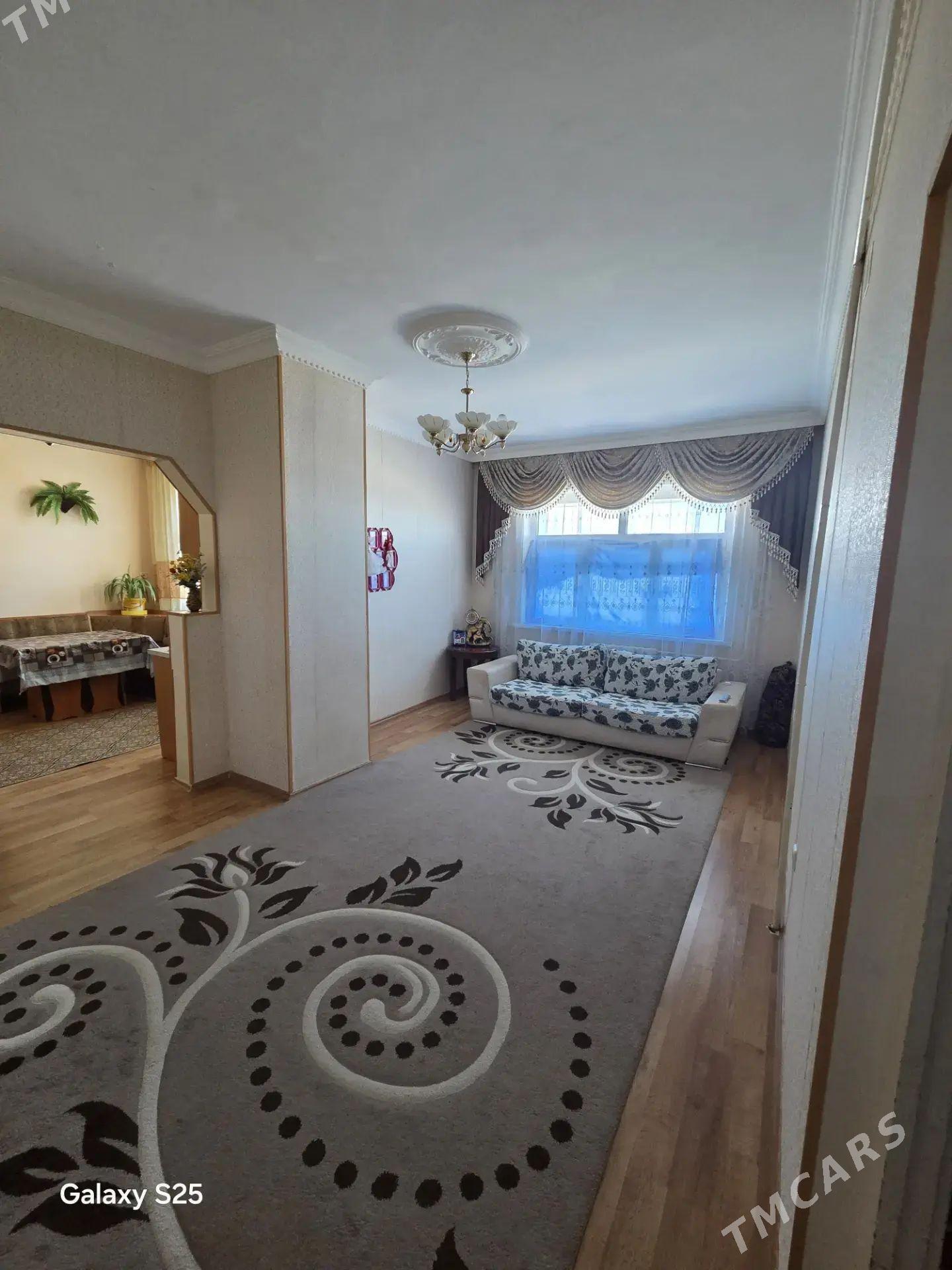 продаю квартиру - Туркменбаши - img 1