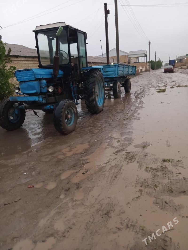 MTZ T-28 1992 - 60 000 TMT - Керки - img 1