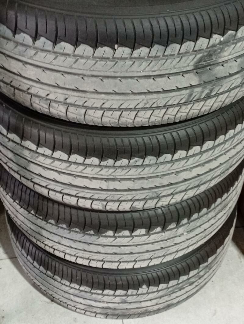 215 55 17 YOKOHAMA 950 TMT - Гарадамак - img 1