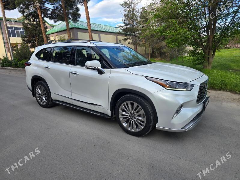 Toyota Highlander 2022 - 678 000 TMT - Ашхабад - img 1