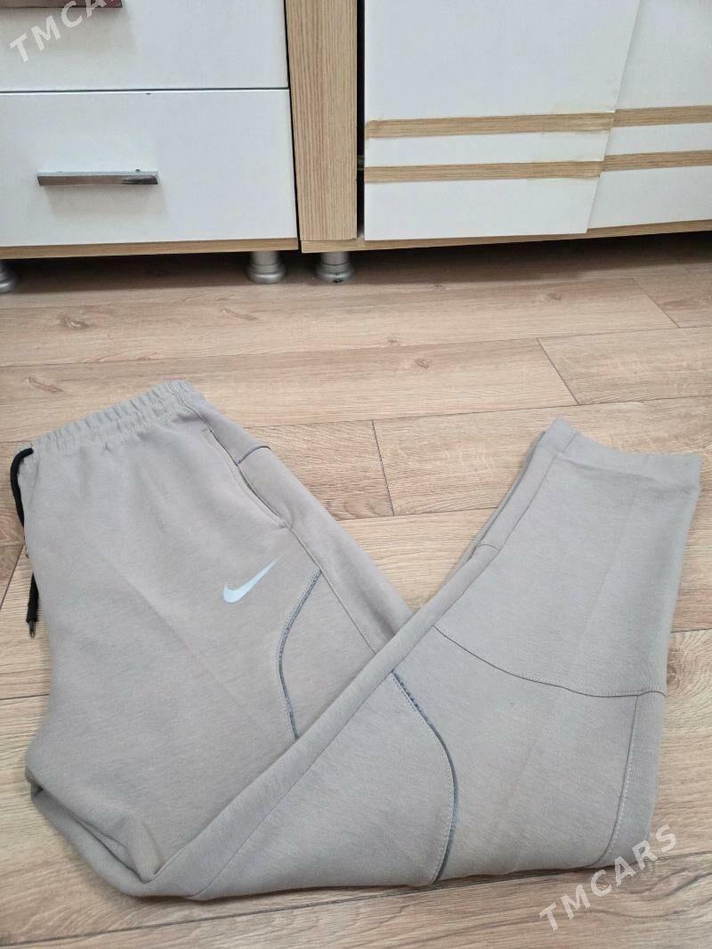 Nike forma - Büzmeýin - img 1