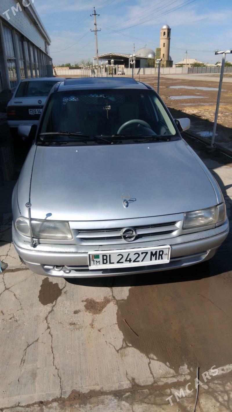 Opel Astra 1992 - 45 000 TMT - Мары - img 1