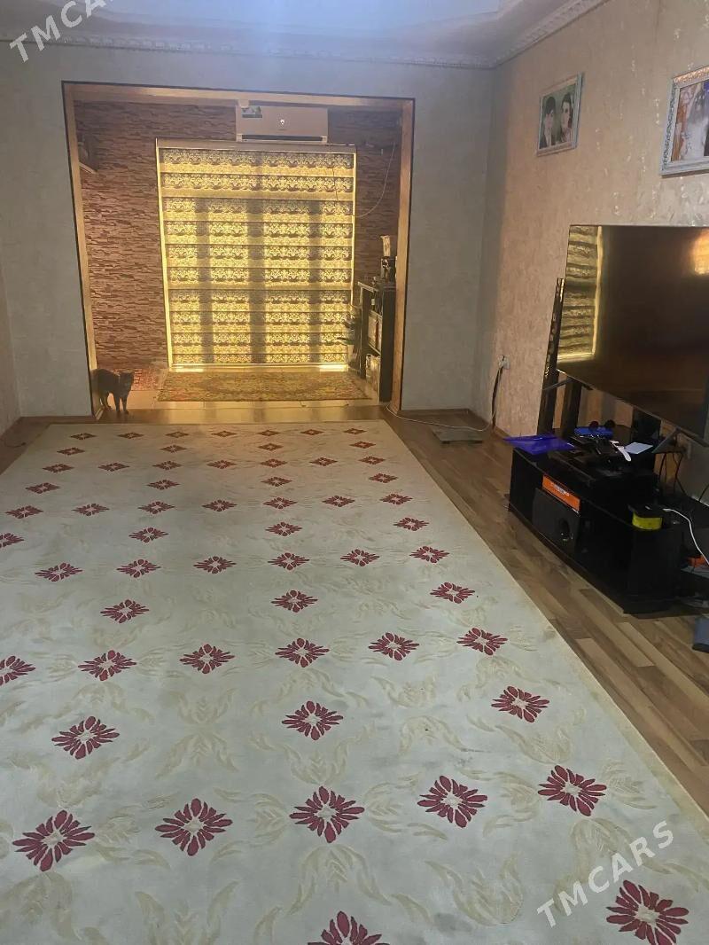 5 komnat 2.etaj 105m² - Досааф - img 1