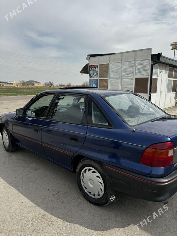 Opel Astra 1993 - 55 000 TMT - Дашогуз - img 1