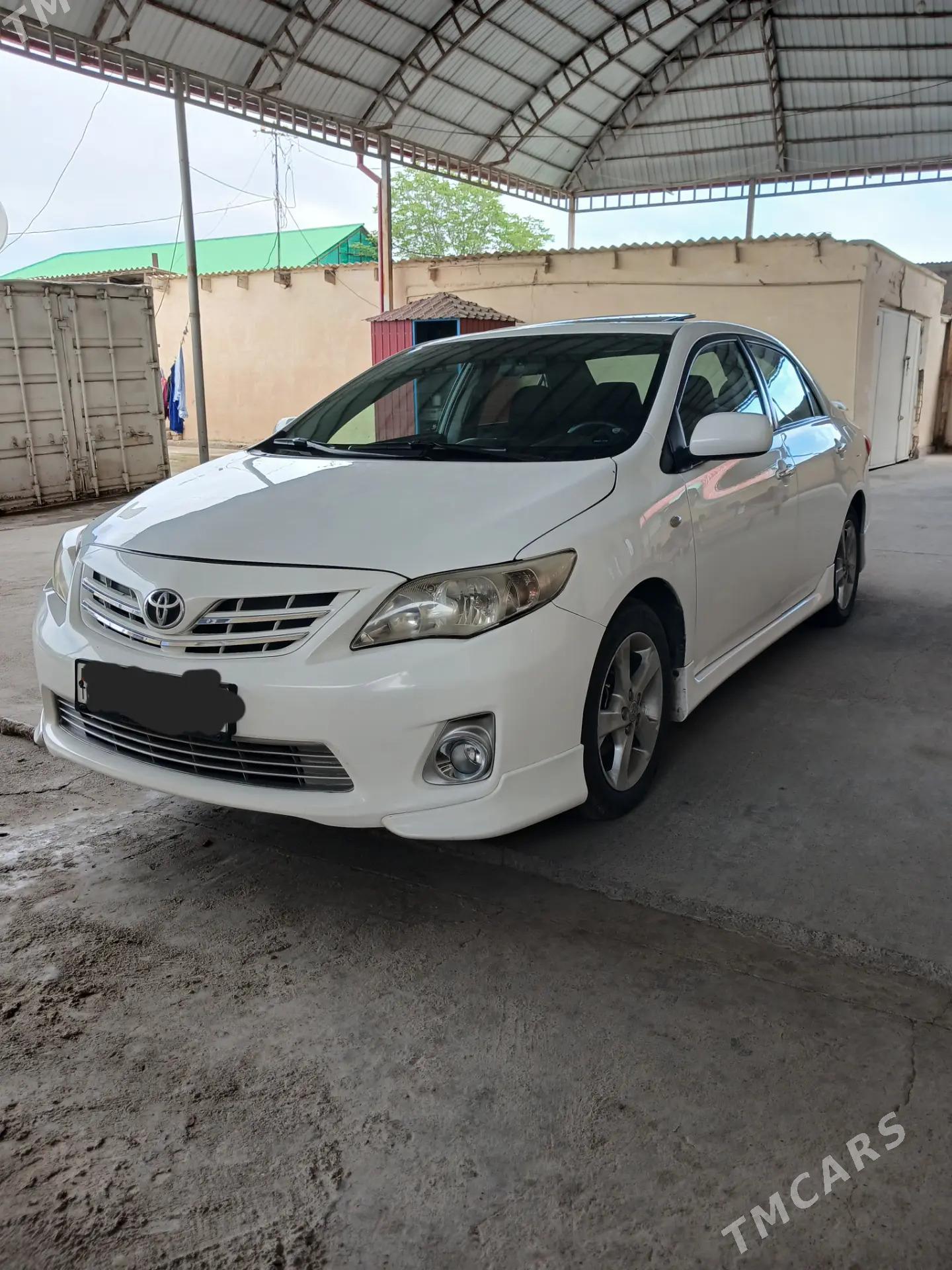 Toyota Corolla 2012 - 210 000 TMT - Ak bugdaý etraby - img 1