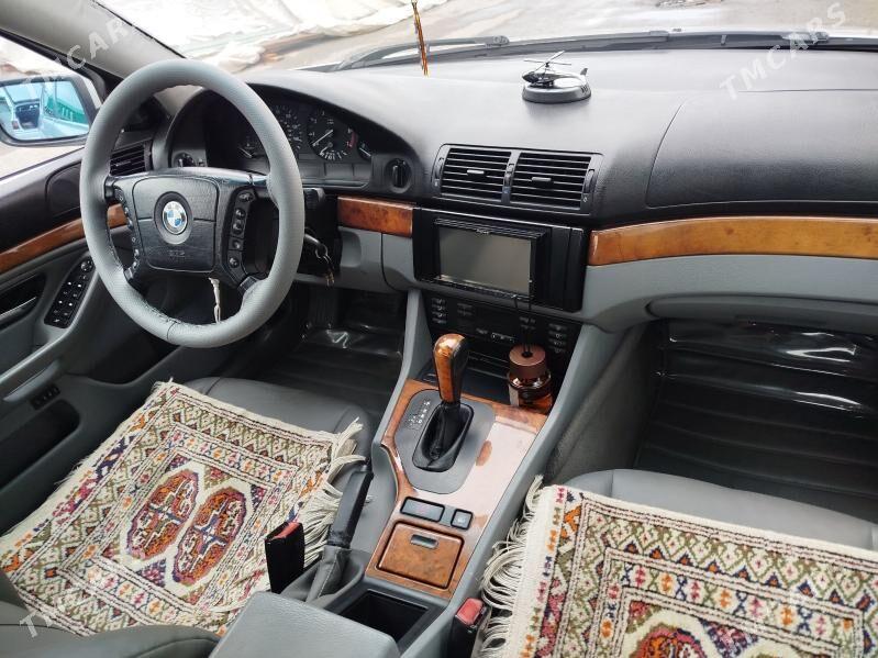 BMW E39 2001 - 110 000 TMT - Хитровка - img 1