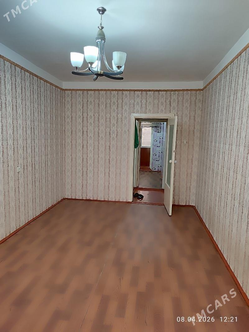 2 ком. 3 этаж. - Туркменабат - img 1