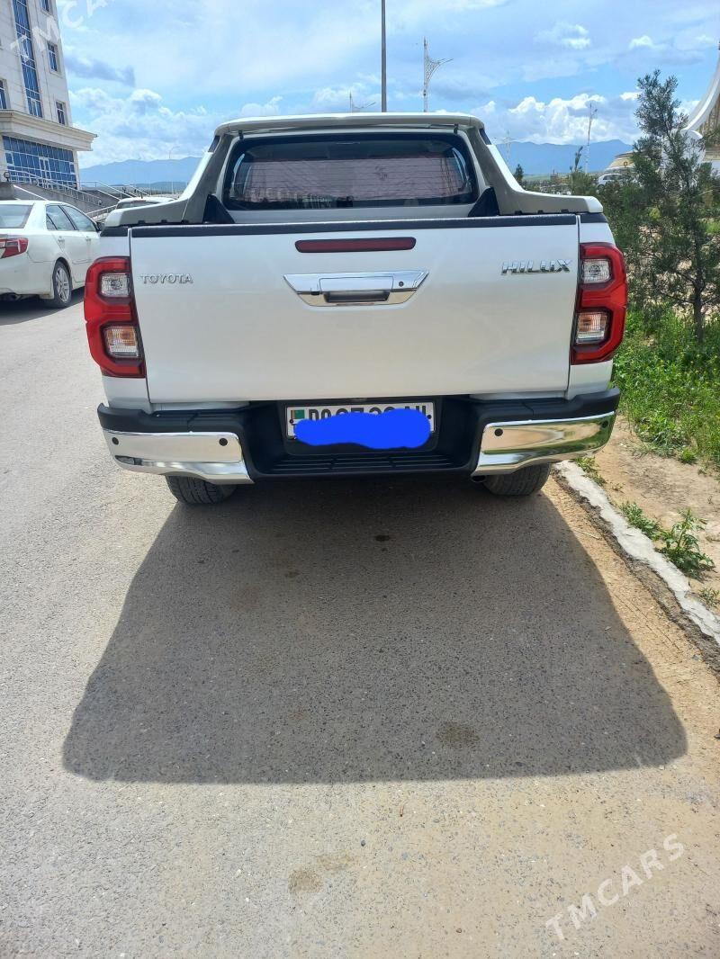 Toyota Hilux 2024 - 650 000 TMT - Ak bugdaý etraby - img 1