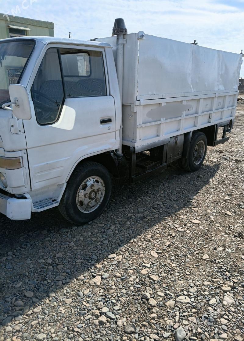 Toyota Dyna 1989 - 84 000 TMT - Sakarçäge - img 1