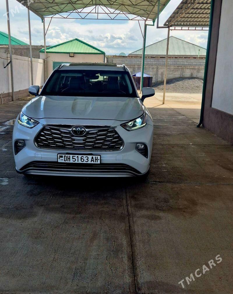 Toyota Highlander 2021 - 565 000 TMT - 11 мкр - img 1