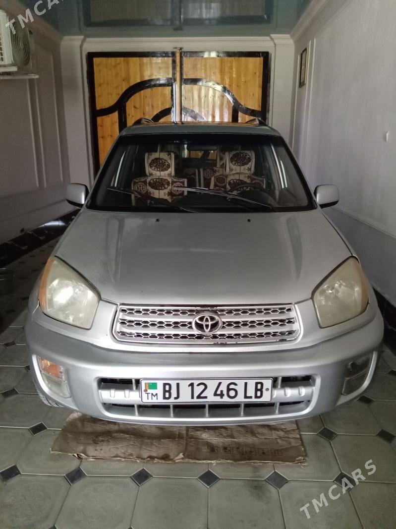 Toyota RAV4 2003 - 150 000 TMT - Çärjew - img 1