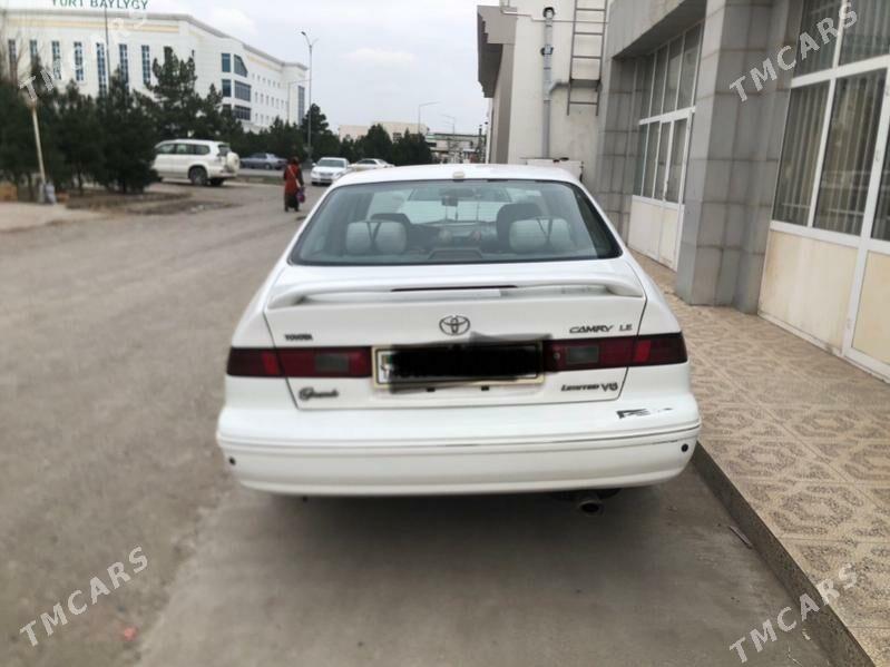 Toyota Camry 1998 - 130 000 TMT - Мары - img 1