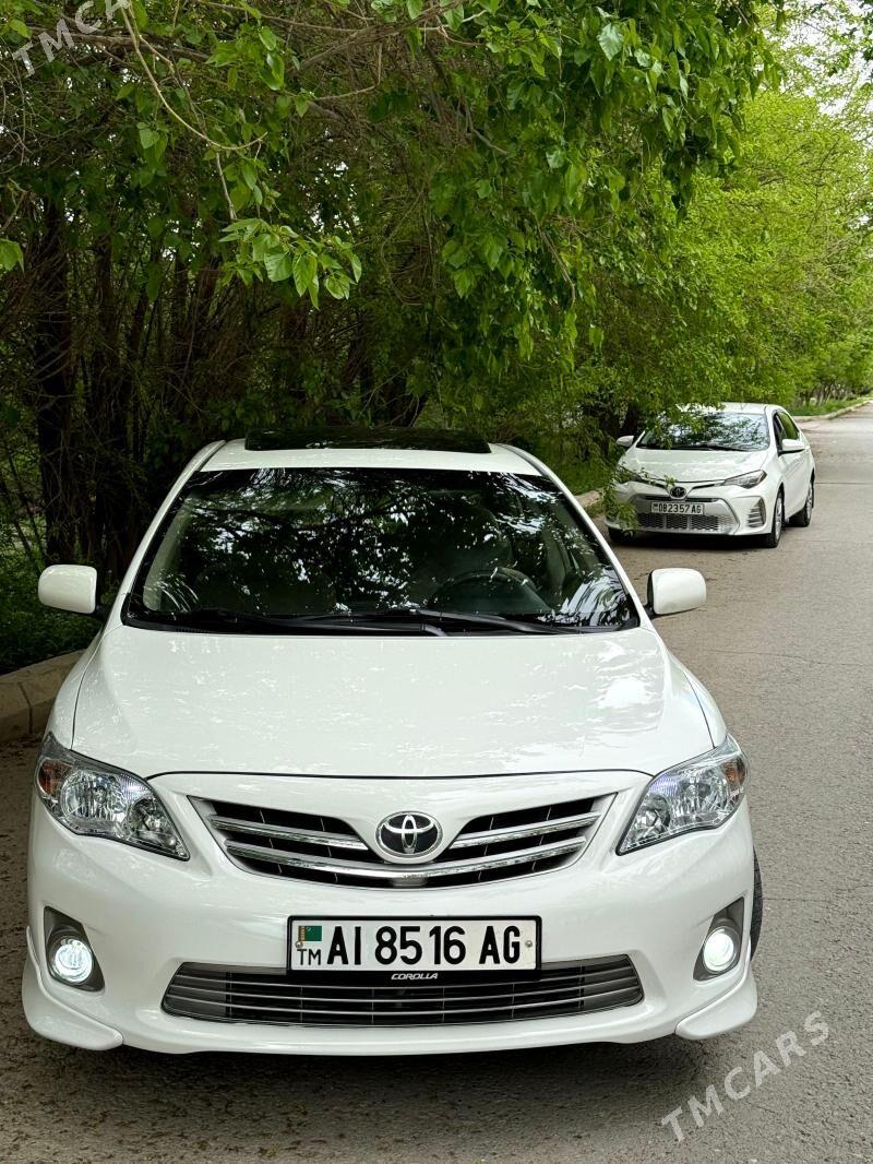Toyota Corolla 2013 - 200 000 TMT - Гёкдже - img 1