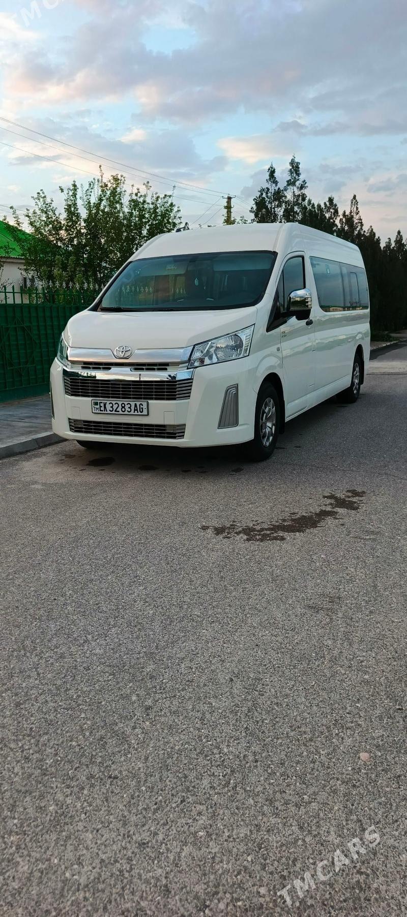 Toyota Hiace 2020 - 680 000 TMT - Aşgabat - img 1