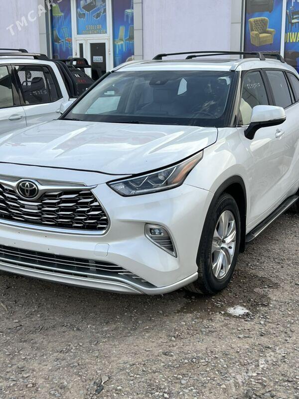 Toyota Highlander 2022 - 582 000 TMT - Сакарчага - img 1