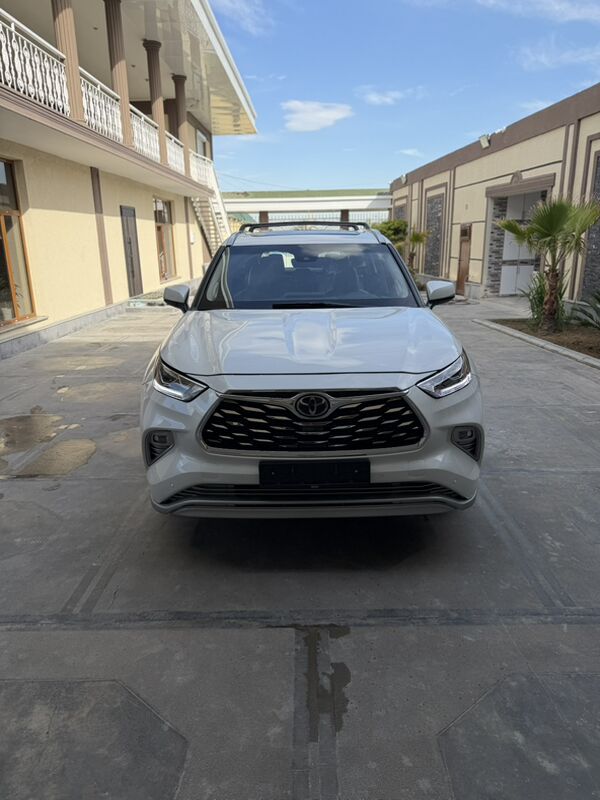 Toyota Highlander 2022 - 595 000 TMT - Aşgabat - img 1