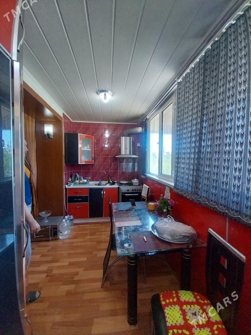 210kw 2etaž 3komnat - Balkanabat - img 1