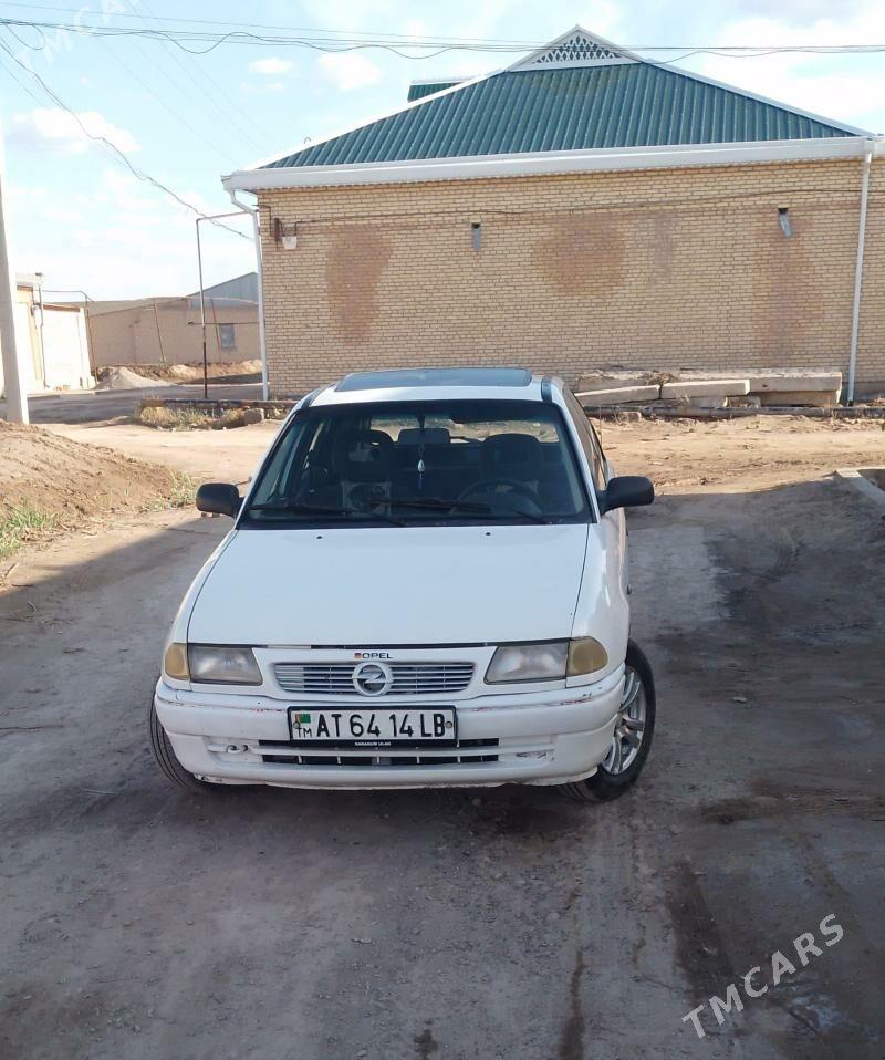 Opel Astra 1992 - 28 000 TMT - Дянев - img 1