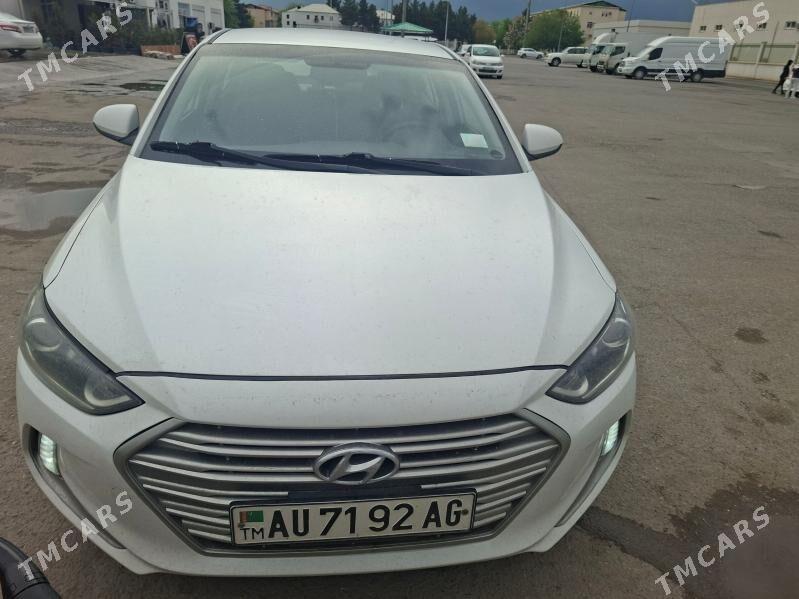 Hyundai Elantra 2018 - 200 000 TMT - 2 mkr - img 1