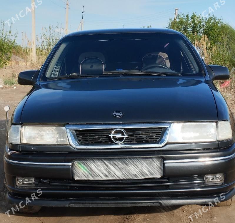 Opel Vectra 1993 - 70 000 TMT - Фарап - img 1