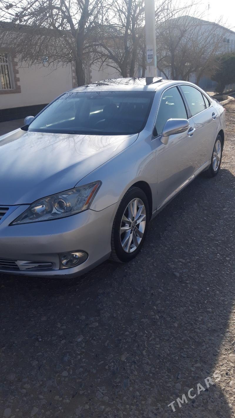 Lexus ES 350 2011 - 260 000 TMT - Теджен - img 1