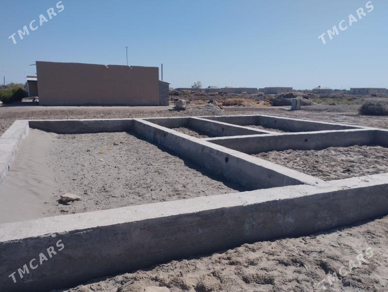 mellek yer - Кёнеургенч - img 1