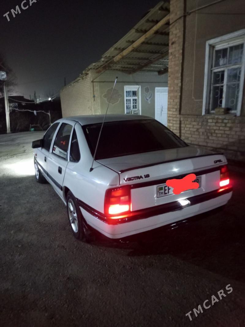 Opel Vectra 1990 - 33 000 TMT - Mary - img 1