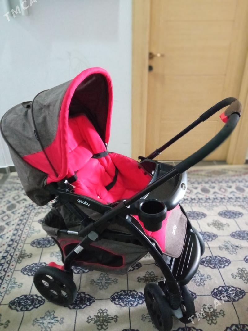 Kolyaska - Moskowskiý köç. (10 ýyl abadançylyk şaýoly) - img 1