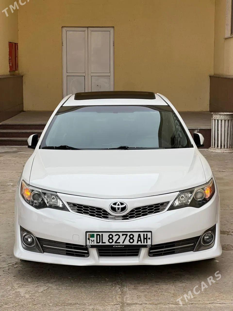 Toyota Camry 2012 - 260 000 TMT - Gyzylarbat - img 1