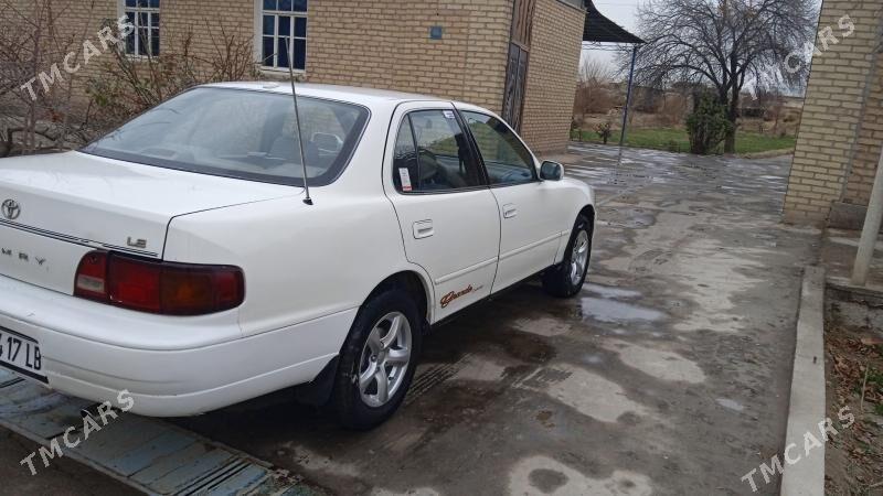 Toyota Camry 1996 - 125 000 TMT - Saýat - img 1