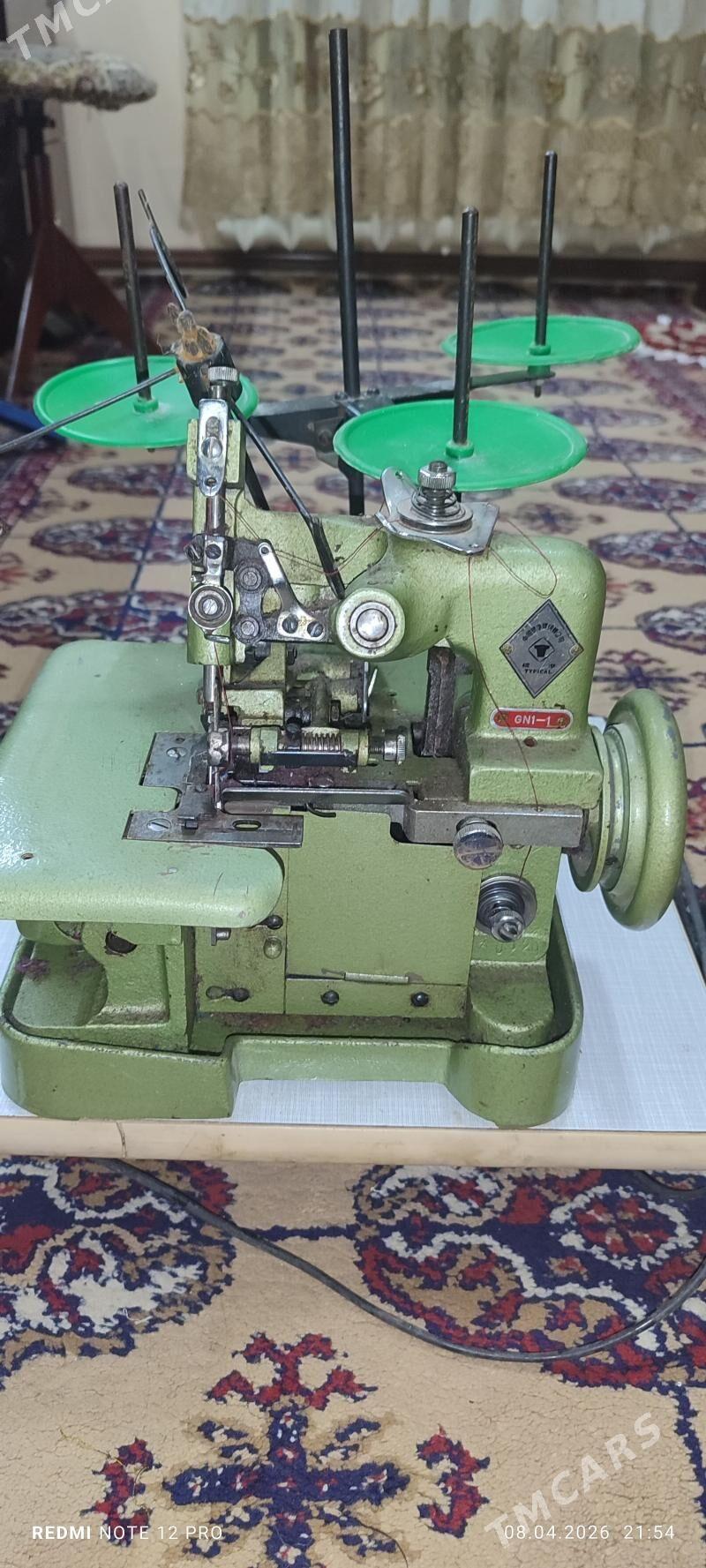 Owerlok maşyn - Хитровка - img 1