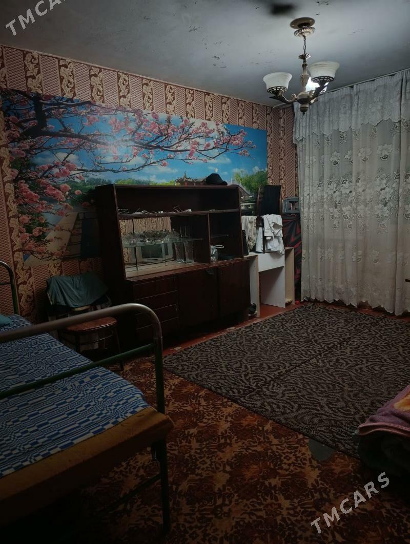 продаю квартиру в Центральном - Türkmenabat - img 1
