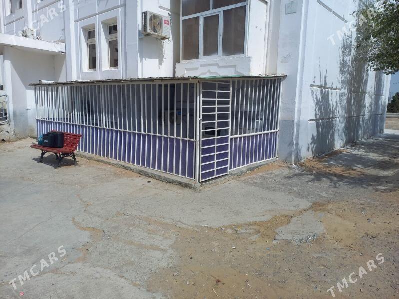 podwal - Parahat 7 - img 1