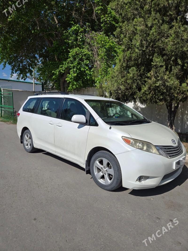 Toyota Sienna 2011 - 360 000 TMT - Ашхабад - img 1