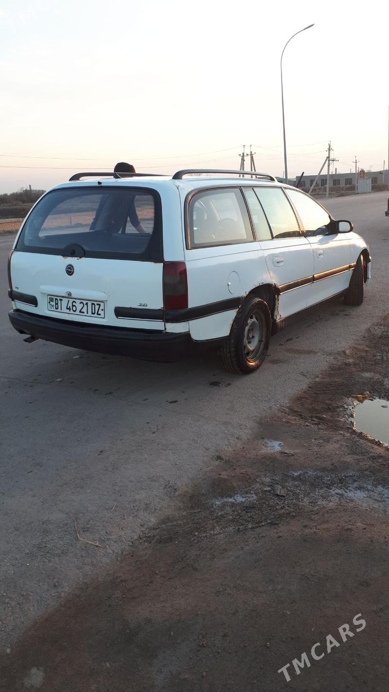 Opel Omega 1996 - 17 000 TMT - Болдумсаз - img 1