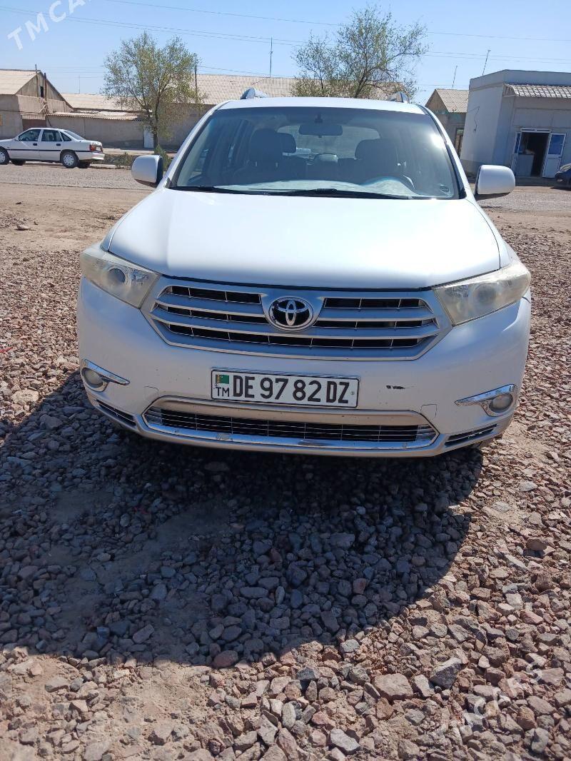 Toyota Highlander 2013 - 360 000 TMT - Gurbansoltan Eje - img 1