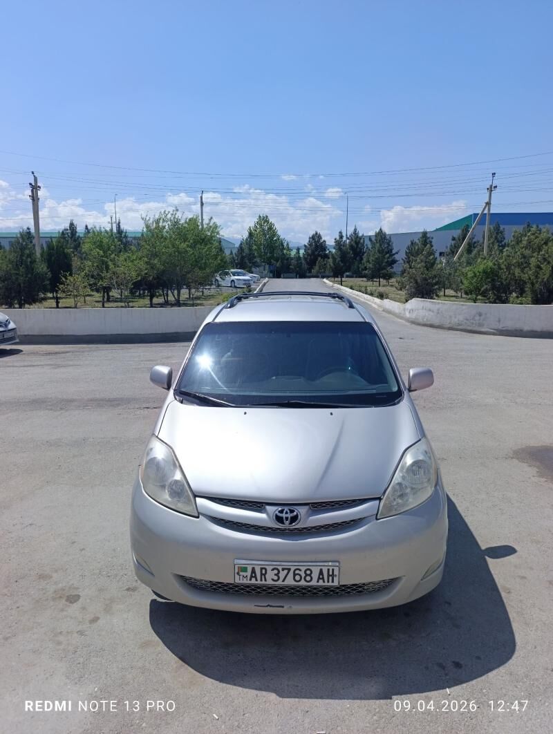 Toyota Sienna 2006 - 250 000 TMT - Aşgabat - img 1