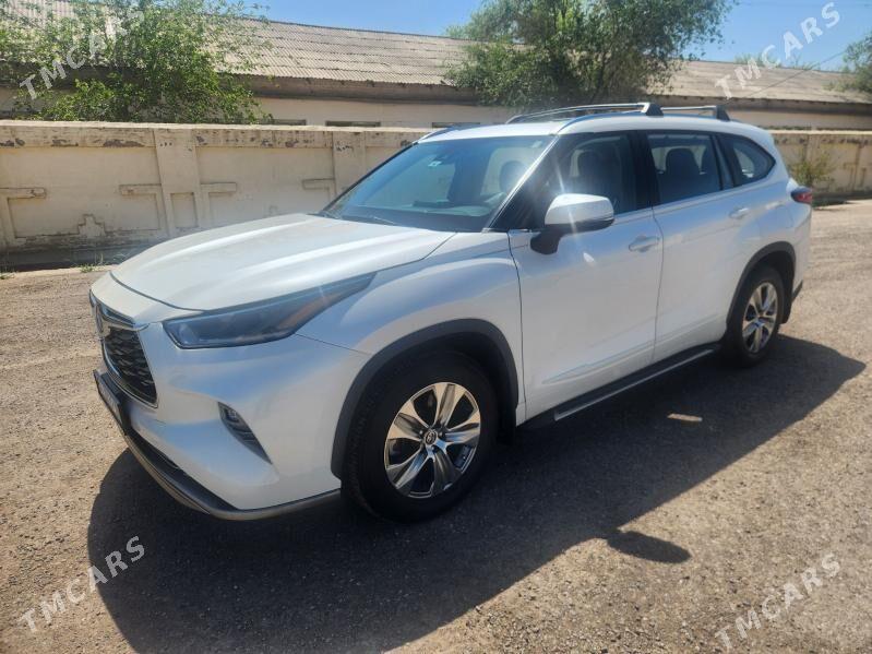 Toyota Highlander 2021 - 650 000 TMT - Байрамали - img 1