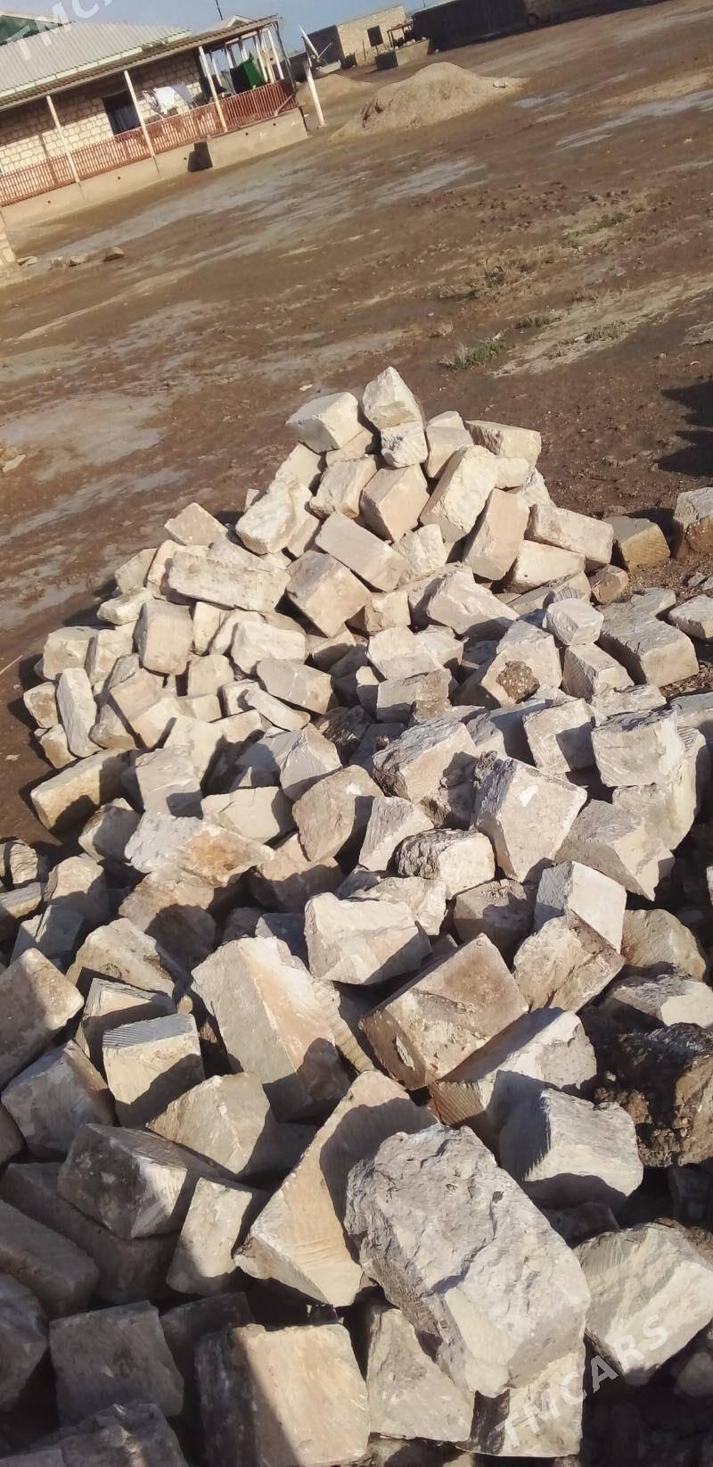 daş - Эсенгулы - img 1